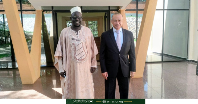 Sheikh Juma Bakhit Cucu meeting Egyptian Ambassador Monzer Selim