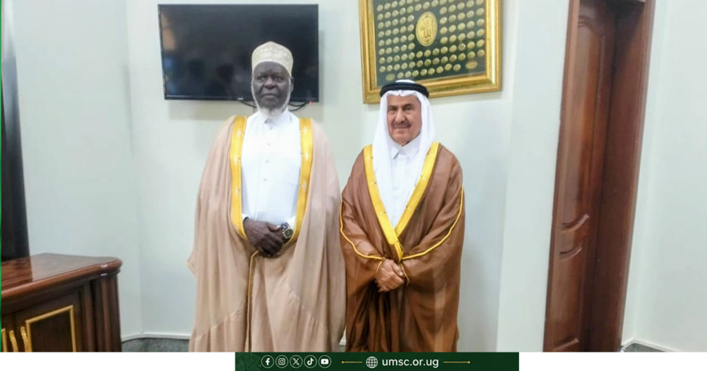 Ambassador Ali bin Hassan Abdallah Al-Hammad Visits the Mufti Ambassador Ali bin Hassan Abdallah Al-Hammad meeting Mufti Mubaje at UMSC Headquarters