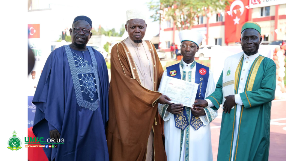 2nd Deputy Mufti of Uganda Sheikh Harunah Bukenya with graduates at the Isar Primary School Quran memorisation ceremony in Wakiso.